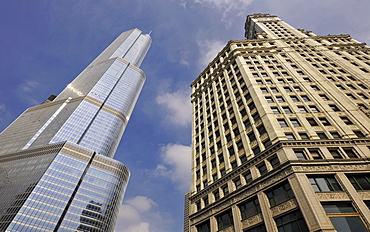 View from the Chicago River towards Trump International Tower and the Wrigley Building, Loop, Chicago, Illinois, United States of America, USA