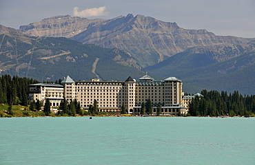 The Fairmont Chateau Lake Louise luxury hotel, Banff National Park, Canadian Rocky Mountains, Alberta, Canada