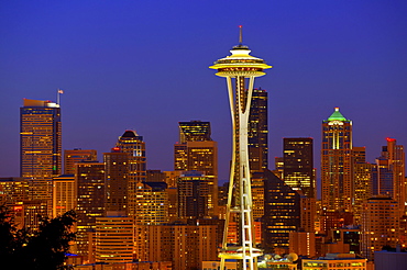 Night scene, skyline of the Financial District in Seattle, Space Needle, Columbia Center, formerly known as Bank of America Tower, Washington Mutual Tower, Two Union Square Tower, Municipal Tower, formerly Key Tower, US Bank Center, Washington, United Sta