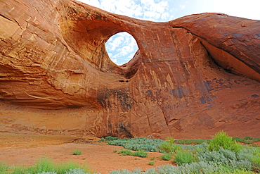 Moccasin Arch rock formation, Monument Valley, Arizona, USA, America