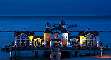 Sellin Pier with a diving bell, Sellin, Island of Ruegen, Mecklenburg-Western Pomerania, Germany, Europe