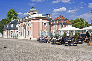 Bruchsal Palace, entrance gate to the courtyard, Bruchsal, Kraichgau, Baden-Wuerttemberg, Germany, Europe