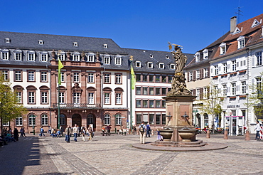 Kornmarkt square with the Madonna Fountain and Town Hall, Heidelberg, Neckar, Palatinate, Baden-Wuerttemberg, Germany, Europe
