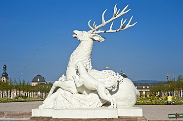 Schwetzingen Castle, castle garden, deer sculpture, Schwetzingen, Electoral Palatinate, Baden-Wuerttemberg, Germany, Europe