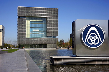 The cube-shaped Q1 building, newly built ThyssenKrupp AG headquarters in the west of Essen, in the so-called Krupp-Guertel area, Essen, North Rhine-Westphalia, Germany, Europe