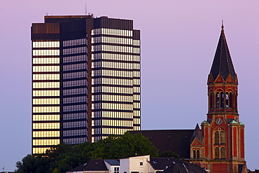 Essen town hall and Kreuzeskirche church, city centre, Essen, North Rhine-Westphalia, Germany, Europe