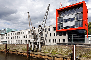 Industrial port of Neuss, modern buildings and historic cranes, Niederrhein, North Rhine-Westphalia, Germany, Europe