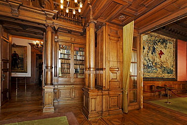 Library with wood paneling, Villa Huegel, former home of the Krupp family, Essen-Baldeney, North Rhine-Westphalia, Germany, Europe