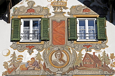 Building facade with "Lueftlmalerei" mural paintings, windows and shutters, Haensel und Gretel Heim, Oberammergau, Bavaria, Germany, Europe