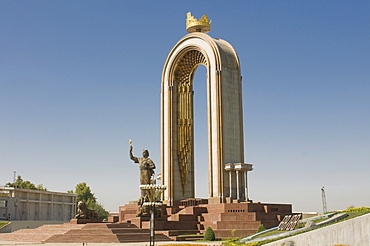 Statue, memorial to Ismail Samani or Ismoili Somoni, Dushanbe, Tajikistan, Central Asia