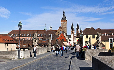 Old Main river bridge with city hall and Cathedral of St. Kilian at back, Wuerzburg, Bavaria, Germany, Europe