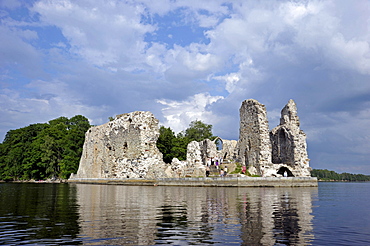 Ruins of the bishop's castle, Daugava river, Koknese, Latvia, Baltic States, Nothern Europe