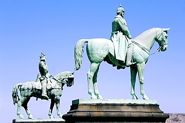 Equestrian statues of Emperor Friedrich Wilhelm I Barbarossa and Kaiser Wilhelm the Great, Imperial Palace, Goslar, Harz, Lower Saxony, Germany, Europe