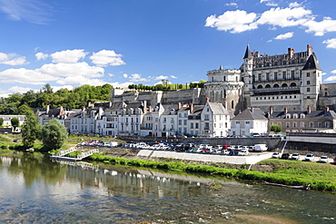 Old town with castle, Amboise, Department Indre-et-Loire, Region Centre, France, Europe