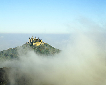 Hohenzollern Castle in autumn, Zollernalb district, Swabian Alps, Baden-Wuerttemberg, Germany, Europe