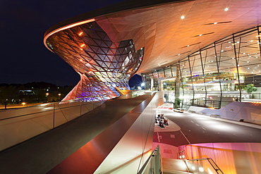 BMW Welt, a multi-functional customer experience and exhibition facility of the BMW AG, on Mittlerer Ring motorway, near the Olympiazentrum, Munich, Upper Bavaria, Bavaria, Germany, Europe