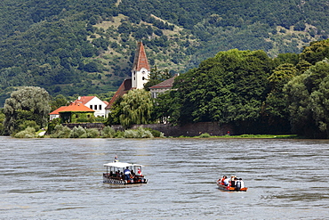 Barges on the Danube, Hofarnsdorf, Wachau, Lower Austria, Austria, Europe