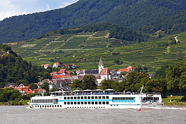 MS Rousse Prestige cruise ship on the Danube, Spitz, Wachau, Waldviertel quarter, Lower Austria, Austria, Europe