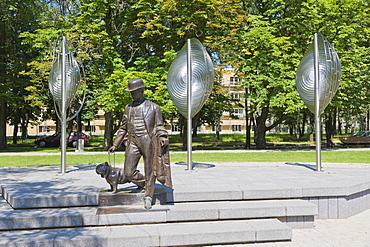 Monument to Pavel Dubrovin, Dubrovina darzs, Duprovin Park, Daugavpils, Latgale, Latvia, Northern Europe