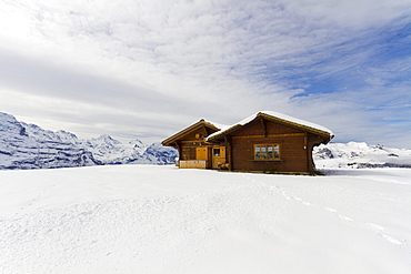 Mountain lodge on Maennlichen Mountain, Grindelwald, Bernese Oberland, Canton of Bern, Switzerland, Europe