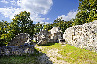 Ruins of Falkenstein Castle between Neidingen and Thiergarten, one of the best preserved ruins in the Danube Valley, district of Sigmaringen, Baden-Wuerttemberg, Germany, Europe