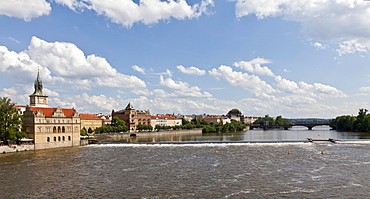 View from Charles Bridge onto the Vltava river, Smetana Museum on the left, UNESCO World Cultural Heritage, Prague, Czech Republic, Europe