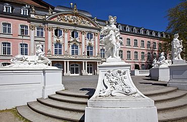 Kurfuerstliches Palais electoral palace, Renaissance and Rococo building, 17th century, residence of the Electors of Trier until 1794, Trier, Rhineland-Palatinate, Germany, Europe