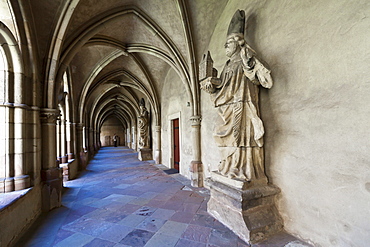 Cloister, Cathedral of Trier and Liebfrauenkirche church, Trier, Rhineland-Palatinate, Germany, Europe