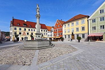 Marienplatz square, Mindelheim, Swabia, Unterallgaeu district, Bavaria, Germany, Europe