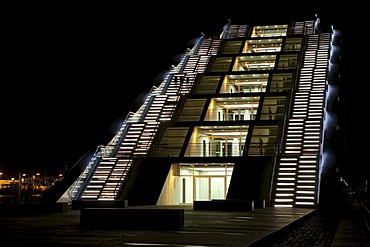 Dockland office building at dusk, Grosse Elbstrasse, Hamburg, Germany, Europe