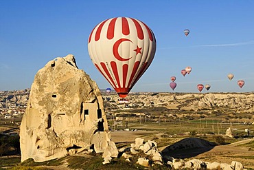 Balloon flight over the valley of Goereme, Cappadocia, Turkey, Western Asia