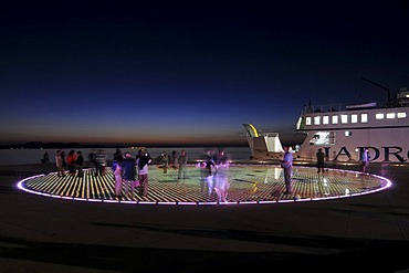 Historic town centre, evening mood, Greeting to the Sun, an installation by the architect Nikola Baoei&, Zadar, Croatia, Europe