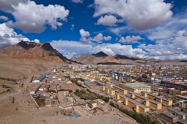 View of China's most remote city of Ali, Shiquan, in the far west of Tibet, Aksai Chin, Tibet, Central Asia