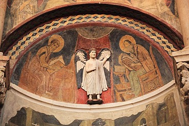 Interior with frescos from the 12th Century, Baptistery, Parma, Emilia Romagna, Italy, Europe