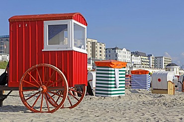 Bathing machine on the main beach, Borkum, East Frisian Island, East Frisia, Lower Saxony, Germany, Europe