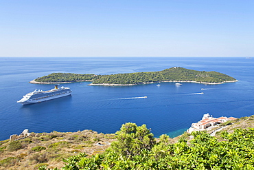 Cruise liner anchoring off Lokrum Island near Dubrovnik, Southern Dalmatia, Adriatic Coast, Croatia, Europe