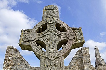 High Cross, Round Cross, Clonmacnoise, County Offaly, Ireland, Europe