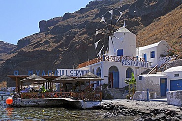 Harbour of Thirassia, Santorini, Cyclades, Aegean Sea, Greece, Europe