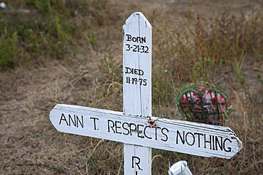 Cemetery on the site of the 1890 Wounded Knee battlefield, on the Pine Ridge Reservation, Wounded Knee, South Dakota, USA