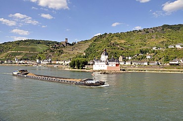 Burg Pfalzgrafenstein Toll Castle, near Kaub, in front of Burg Gutenfels Castle, UNESCO World Heritage Site Upper Middle Rhine Valley, Rhineland-Palatinate, Germany, Europe