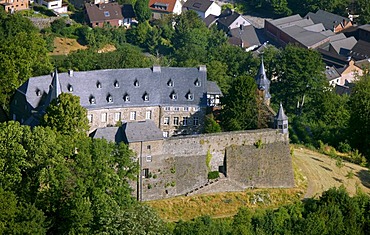 Aerial view, Schloss Hohenlimburg castle, Hagen, Ruhrgebiet area, North Rhine-Westphalia, Germany, Europe