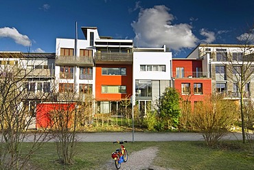 Low energy houses in the Vauban district, designed for the EXPO 2010 in Shanghai, Freiburg, Breisgau, Baden-Wuerttemberg, Germany, Europe