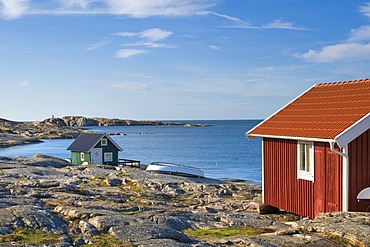 House on the waterfront, Smoegen, Bohuslaen, Sweden, Scandinavia, Europe