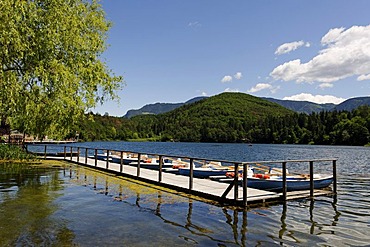 Rantal boat station at the beach Lido, Montiggler See, on the Weinstrasse wine route, Oltradige, Southern Tyrol, Italy, Europe