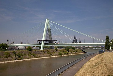 Rhine, Severin Bridge, Cologne, North Rhine-Westphalia, Germany, Europe