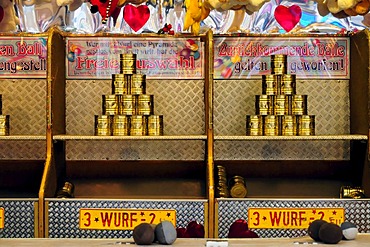 Tossing game with tin cans, market stall, Hamburger Dom 2010, the largest folk festival in the north of Germany, Hanseatic City of Hamburg, Germany, Europe