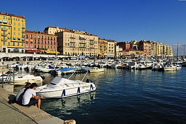 Boats in the harbour of Nice, Department Alpes-Maritimes, Region Provence-Alpes-Cote d'Azur, France, Europe