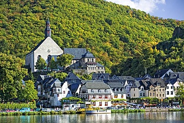 Romantic wine village of Beilstein on the Moselle River, Rhineland-Palatinate, Germany, Europe