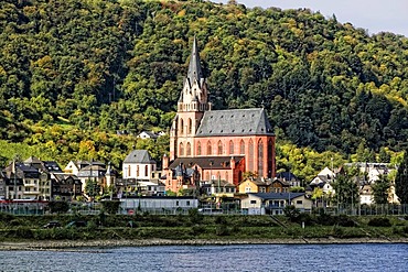 Oberwesel with the Church of Our Lady, Middle Rhine Valley, UNESCO World Heritage Site, Rhineland-Palatinate, Germany, Europe