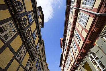 Alley in the historic town center, Quedlinburg, Saxony-Anhalt, Germany, Europe